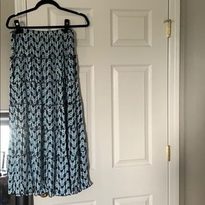 Tiered maxi skirt